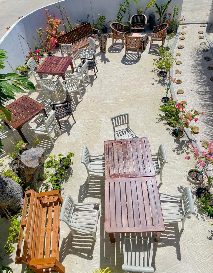 Fatims Beach House Maafushi Exterior foto